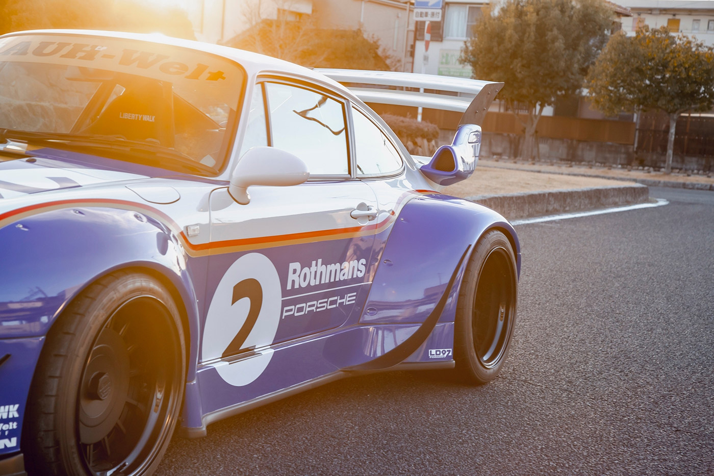 PORSCHE-99300013