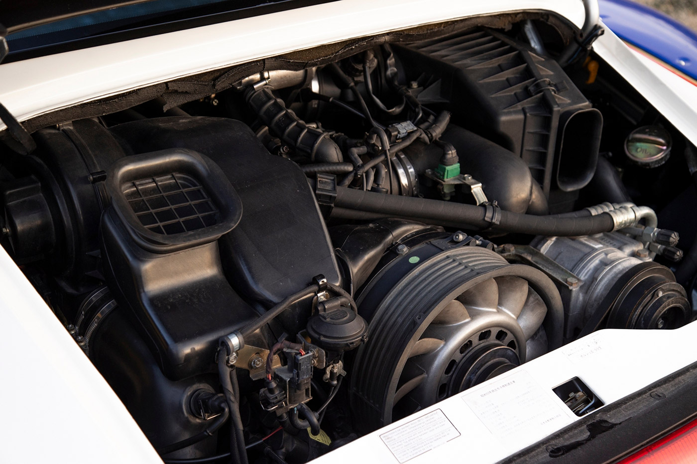 PORSCHE-99300032