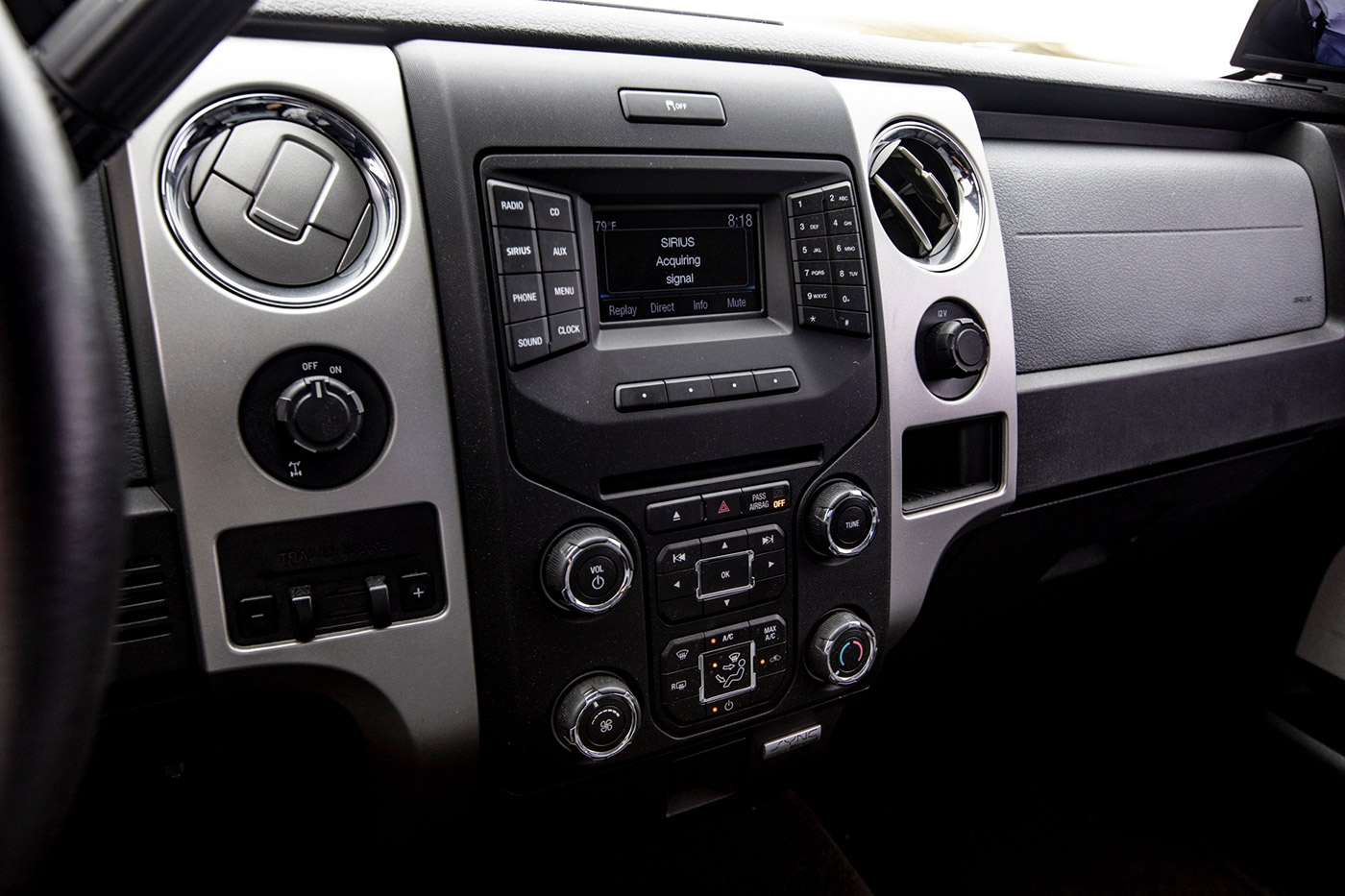 Ford-F-15000023