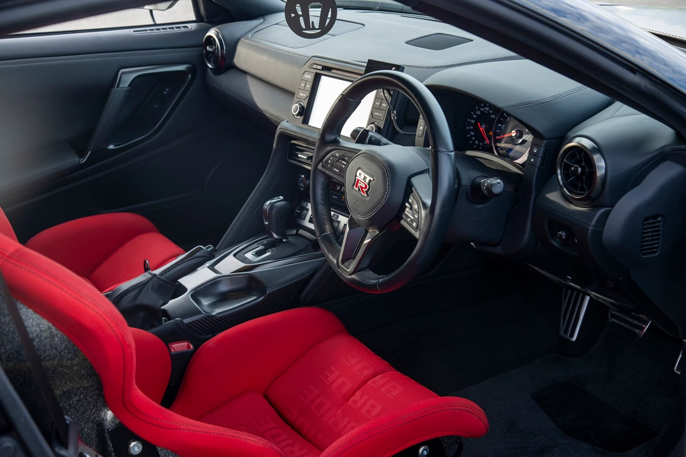 LB-WORKS-NISSAN-GT-R-R35-Dry00017