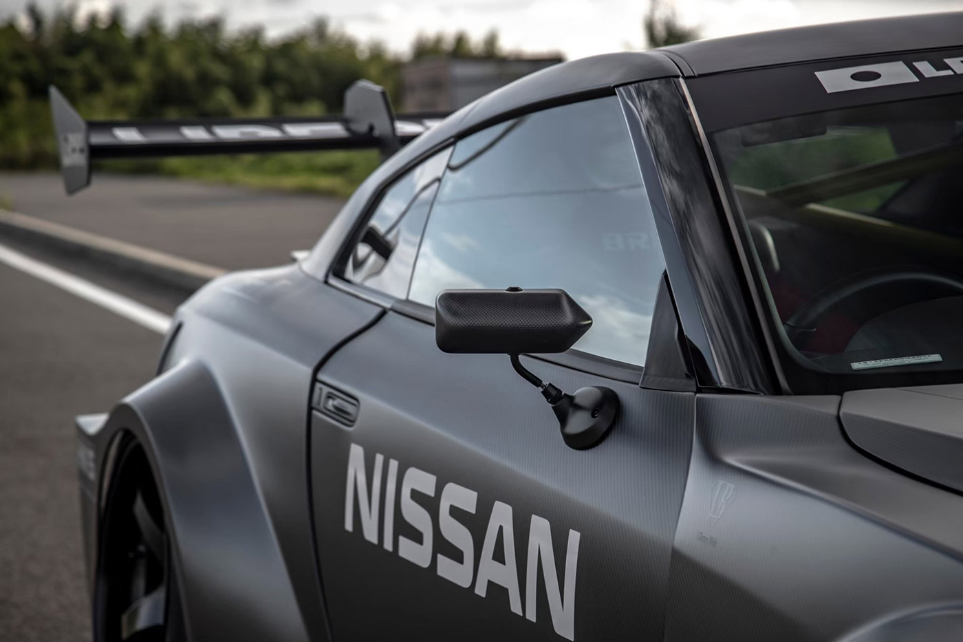 LB-WORKS-NISSAN-GT-R-R35-Dry00033