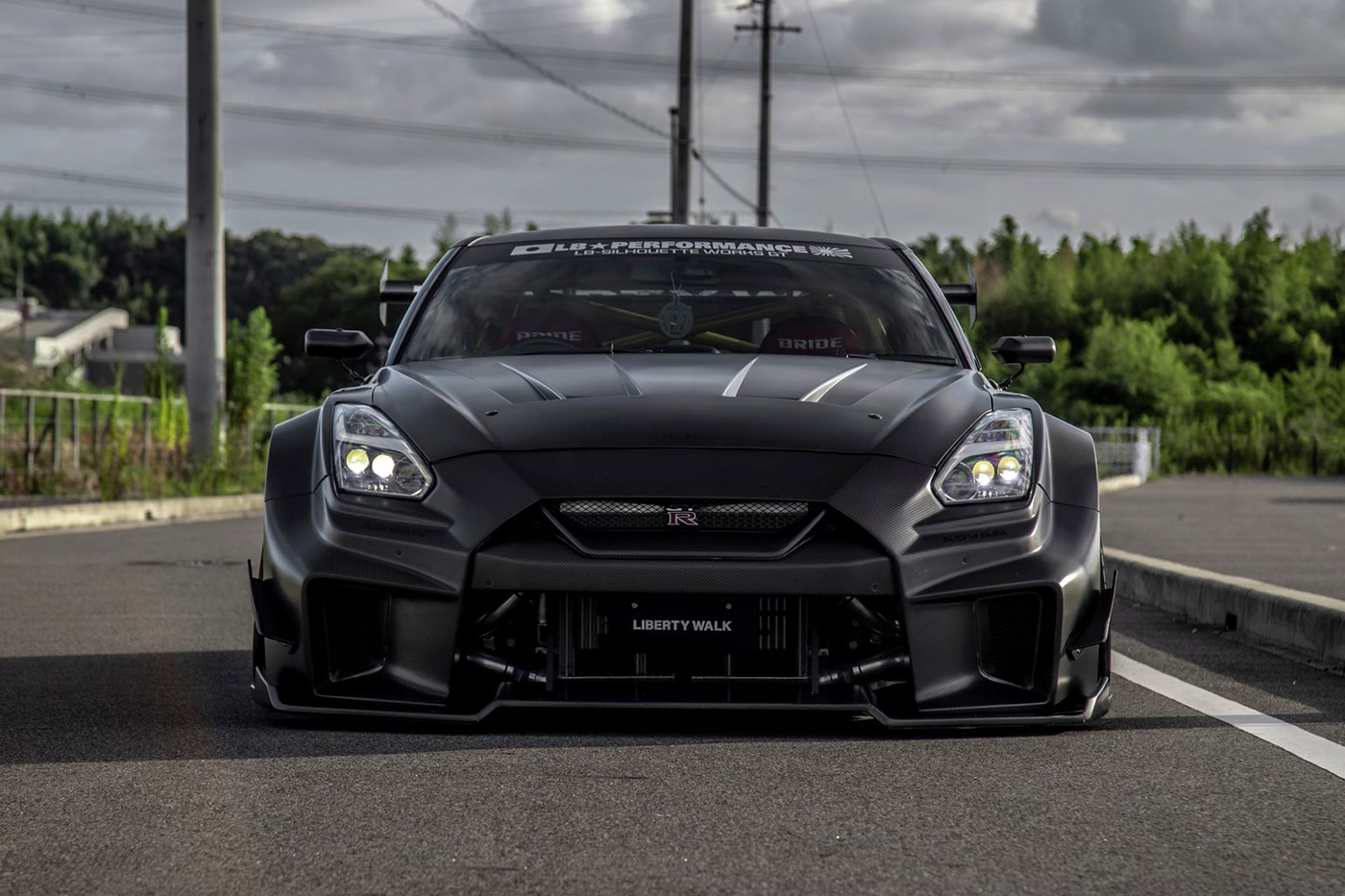 LB-WORKS-NISSAN-GT-R-R35-Dry00045