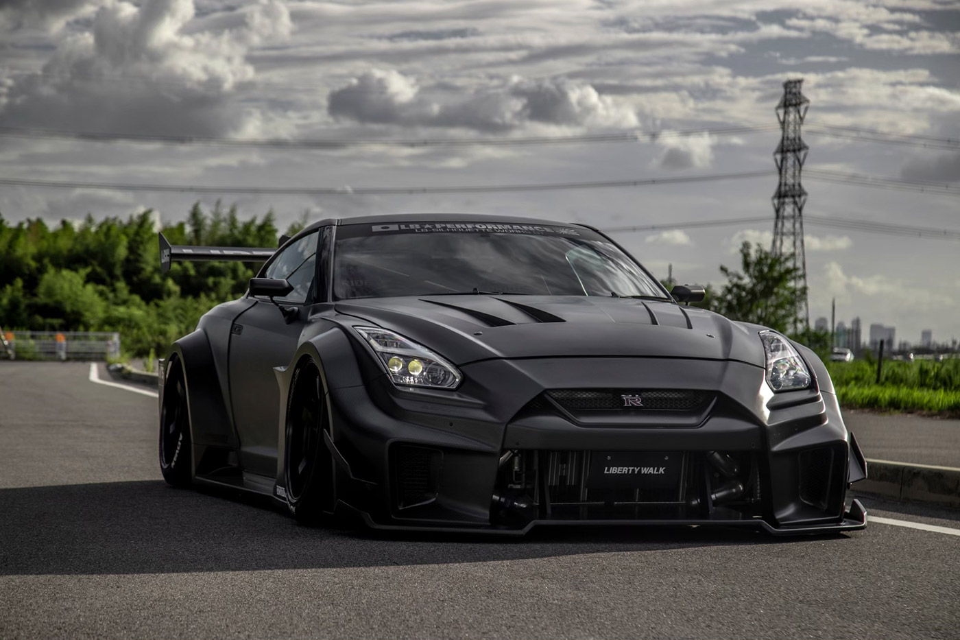 LB-WORKS-NISSAN-GT-R-R35-Dry00046