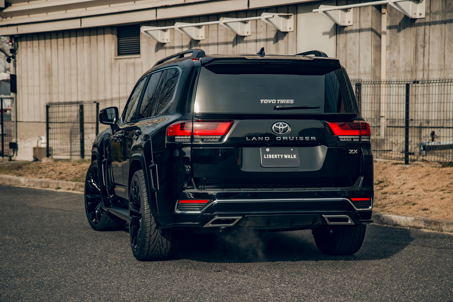 LBWORKS_TOYOTA LAND CRUISER 300
