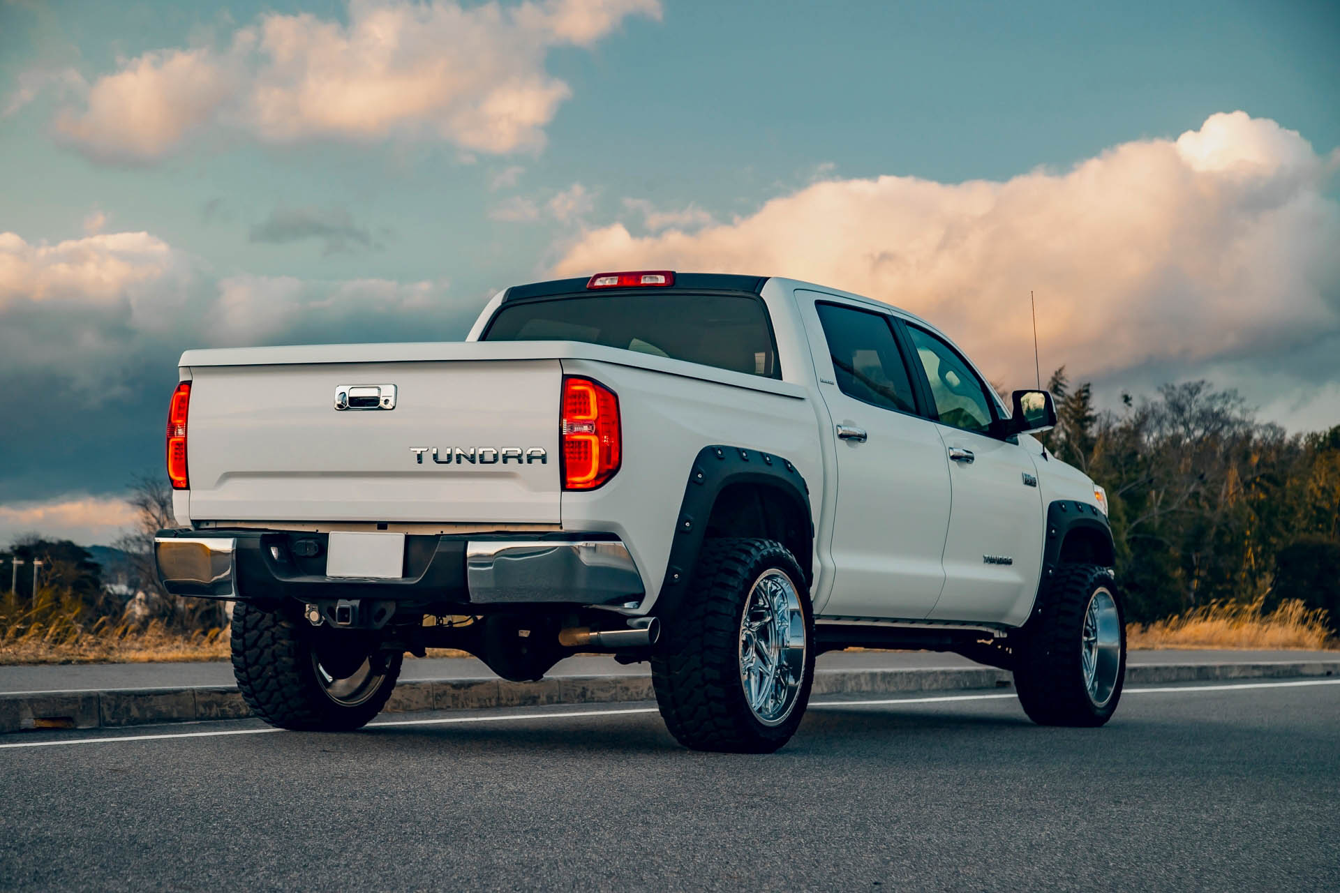 TOYOTA TUNDRA18