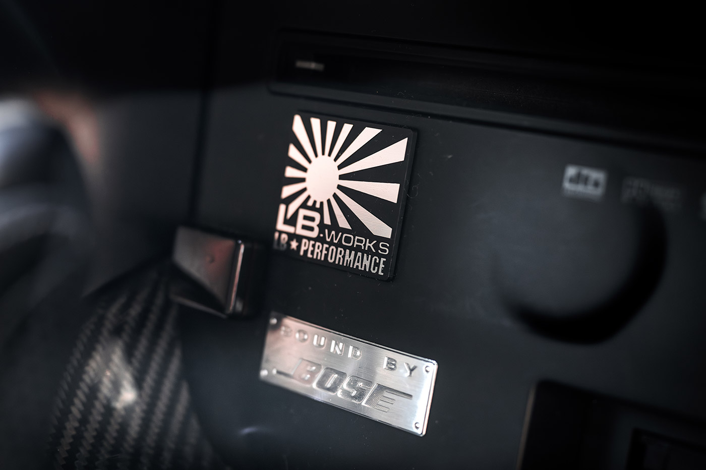 LB-WORKS-NISSAN-GT-R-R35-hokkaido-naisou00013