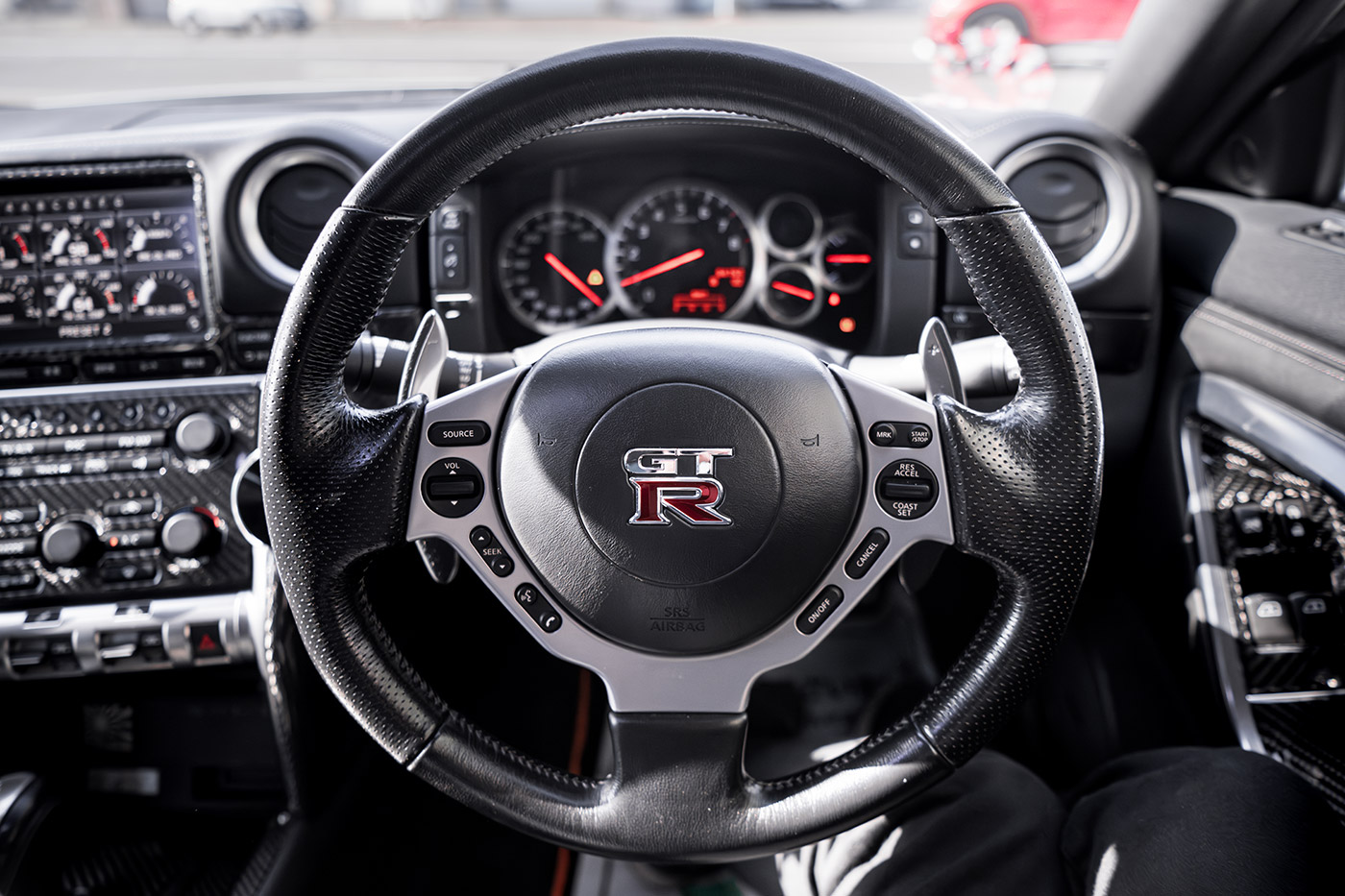 LB-WORKS-NISSAN-GT-R-R35-hokkaido-naisou00032