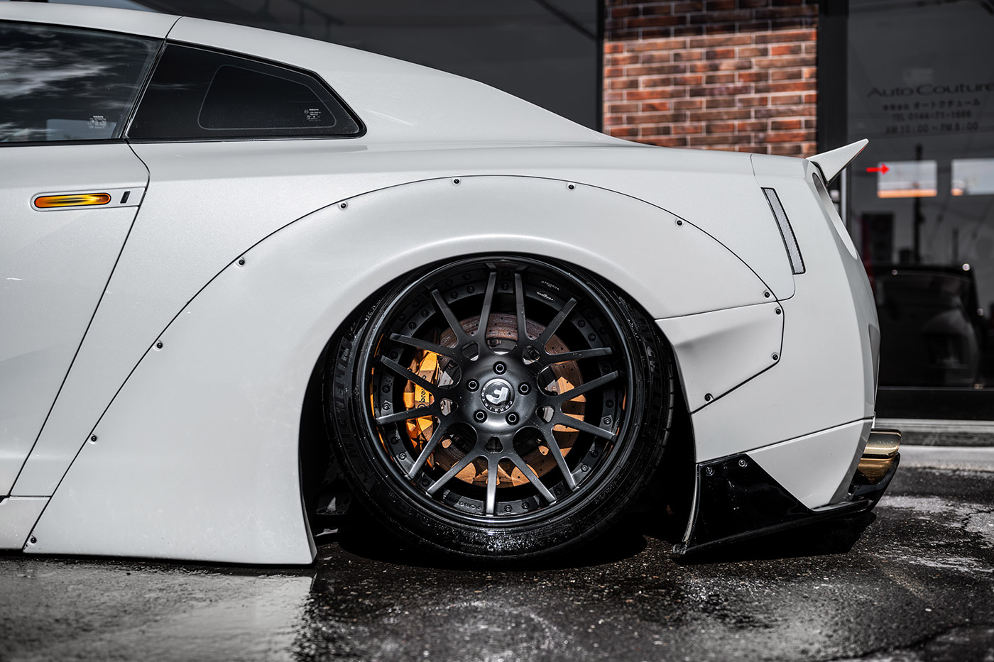 LB-WORKS-NISSAN-GT-R-R35-hokkaido00016