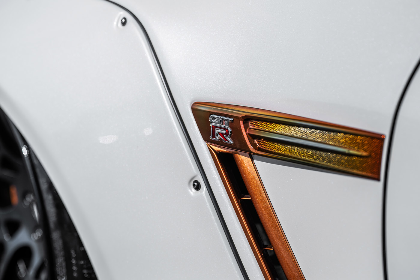 LB-WORKS-NISSAN-GT-R-R35-hokkaido00020