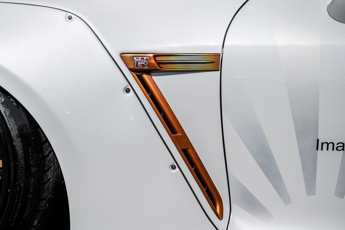 LB-WORKS-NISSAN-GT-R-R35-hokkaido00021