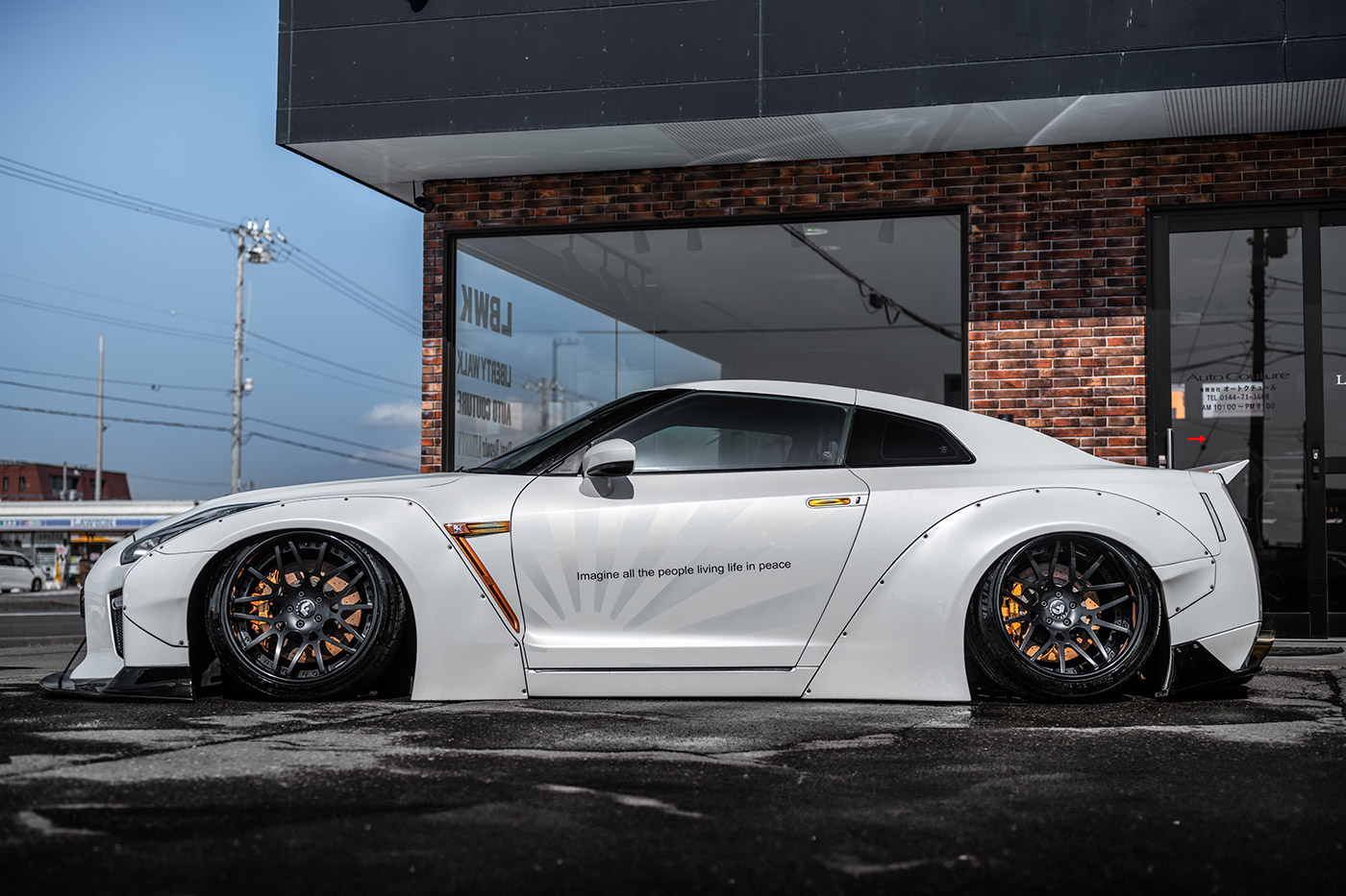 LB-WORKS-NISSAN-GT-R-R35-hokkaido00030