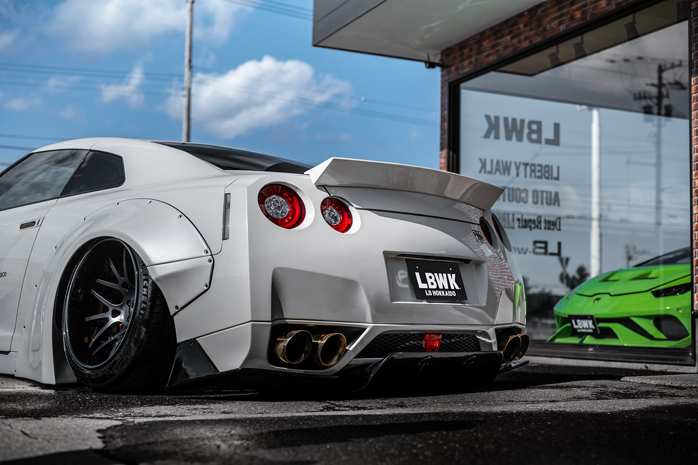 LB-WORKS-NISSAN-GT-R-R35-hokkaido00034