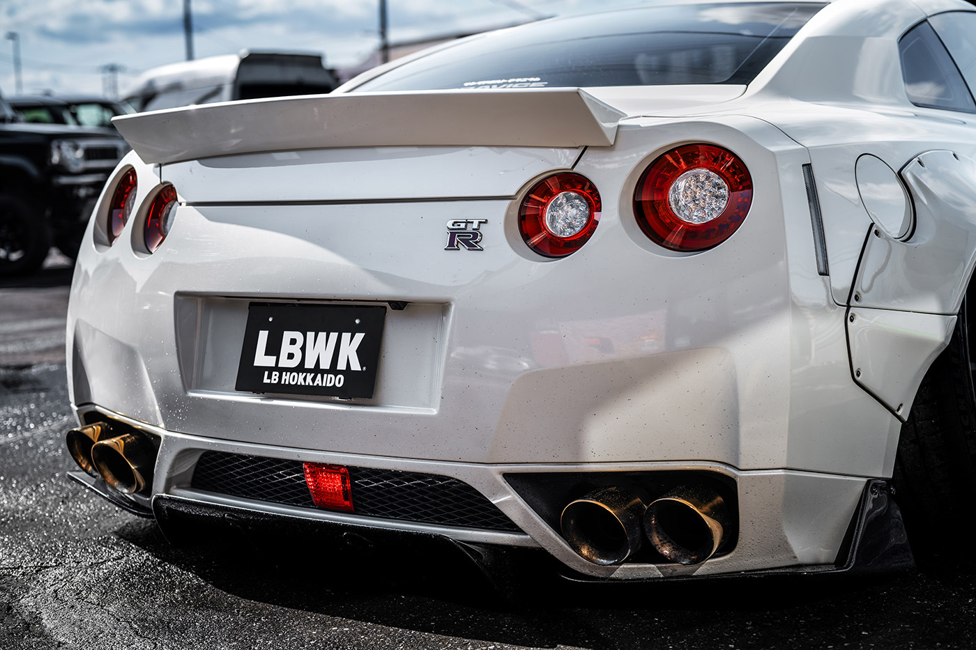 LB-WORKS-NISSAN-GT-R-R35-hokkaido00042