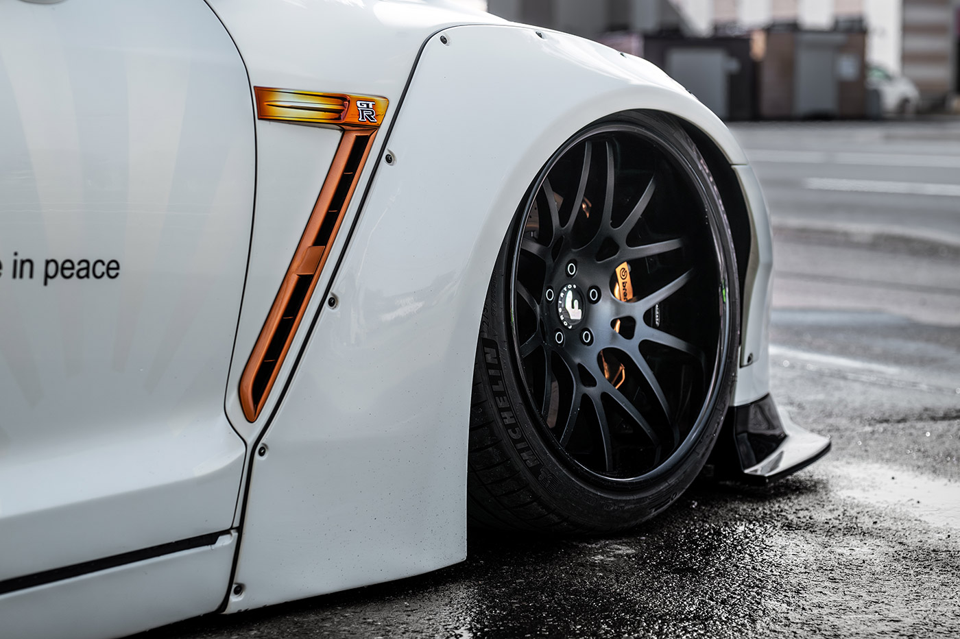 LB-WORKS-NISSAN-GT-R-R35-hokkaido00045