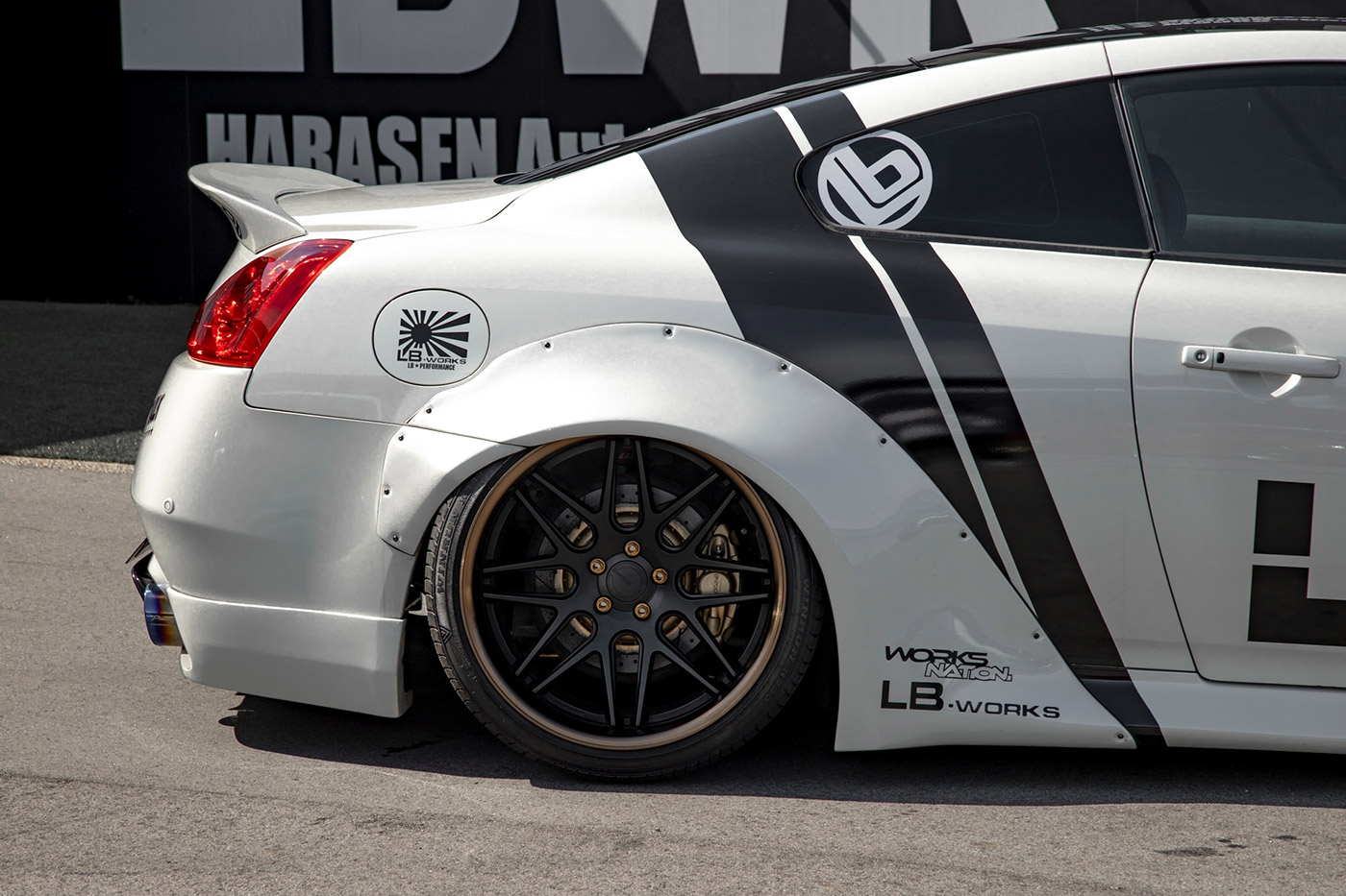 LB-WORKS-NISSAN-SKYLINE-V36-gifu_00024