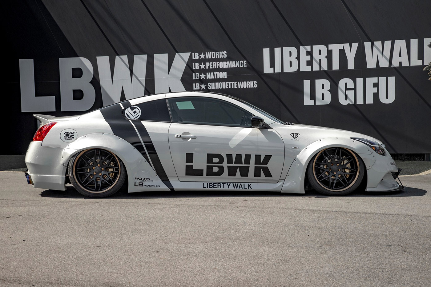 LB-WORKS-NISSAN-SKYLINE-V36-gifu_00041