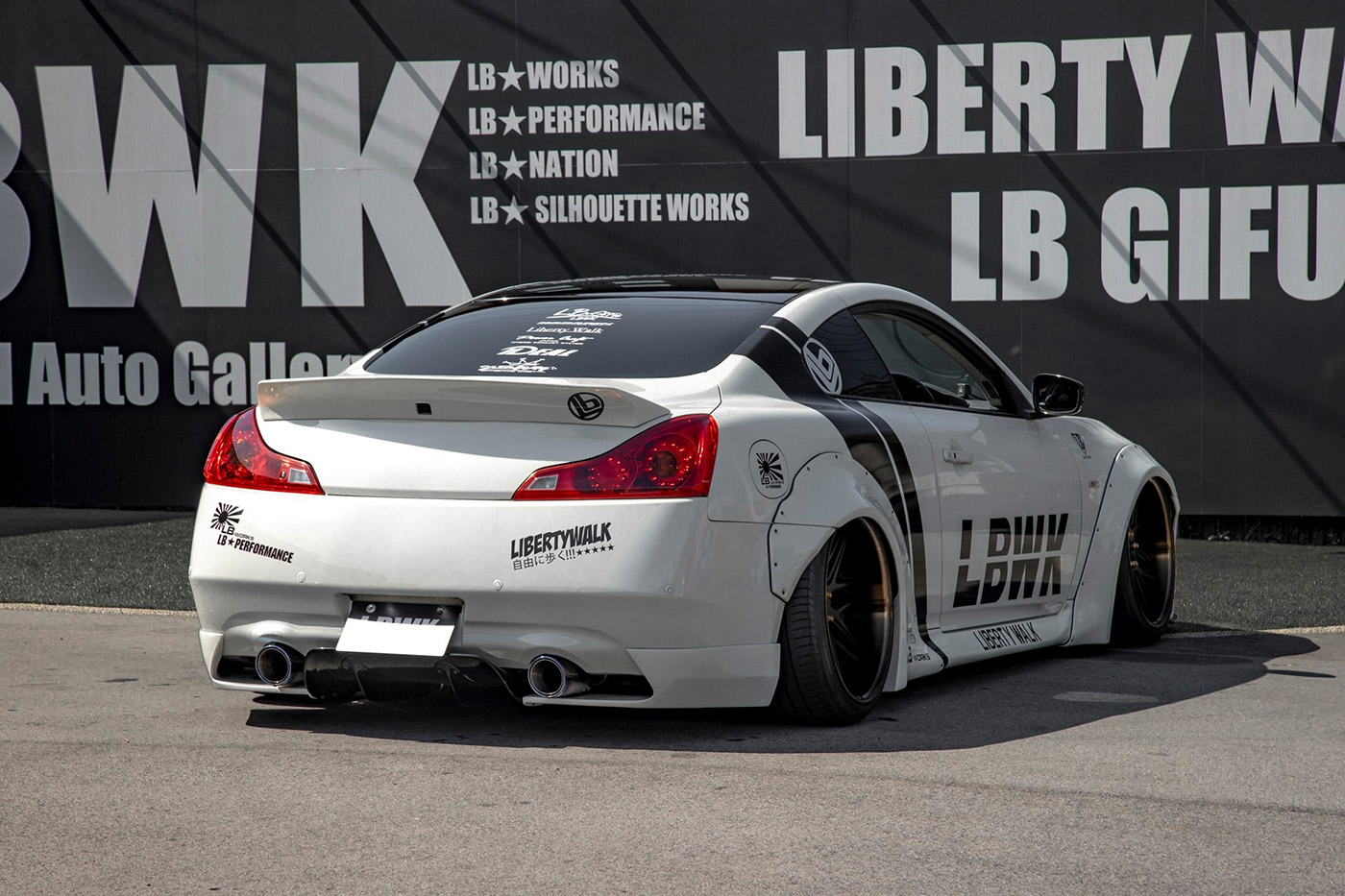 LB-WORKS-NISSAN-SKYLINE-V36-gifu_00042