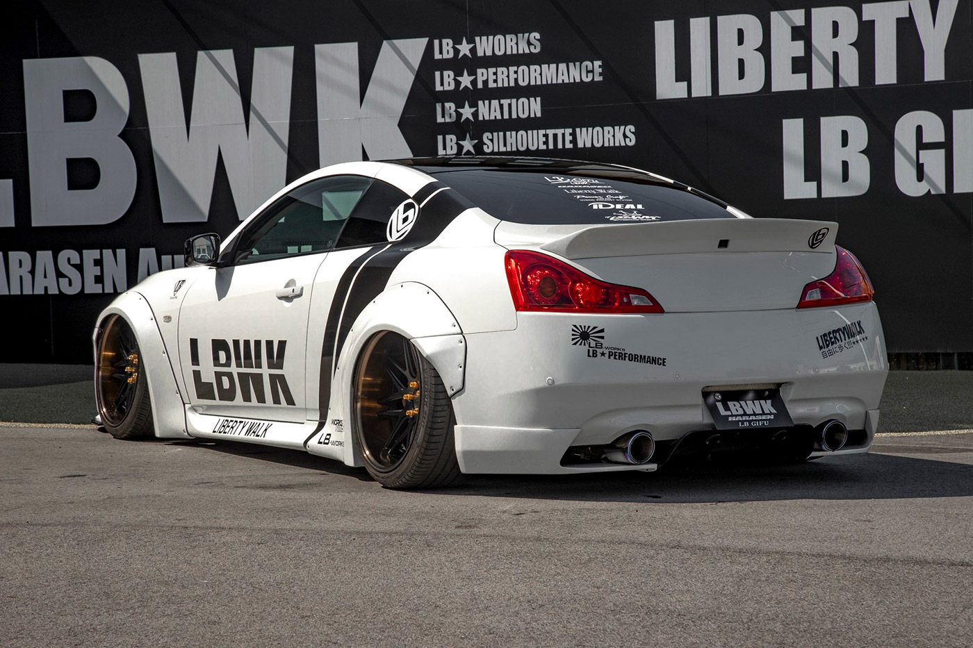 LB-WORKS-NISSAN-SKYLINE-V36-gifu_00044