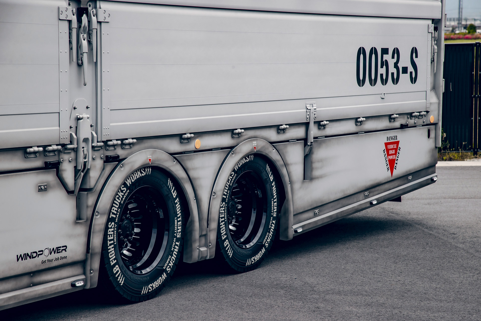 LB-Trucks102