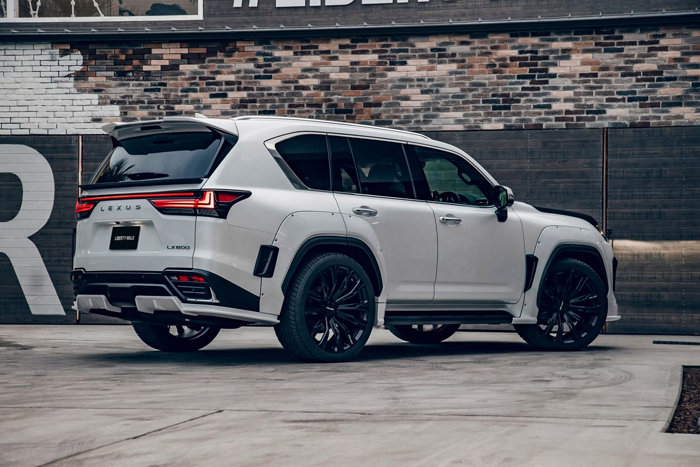 LB-WORKS-LEXUS-LX600-Full-Complete00019