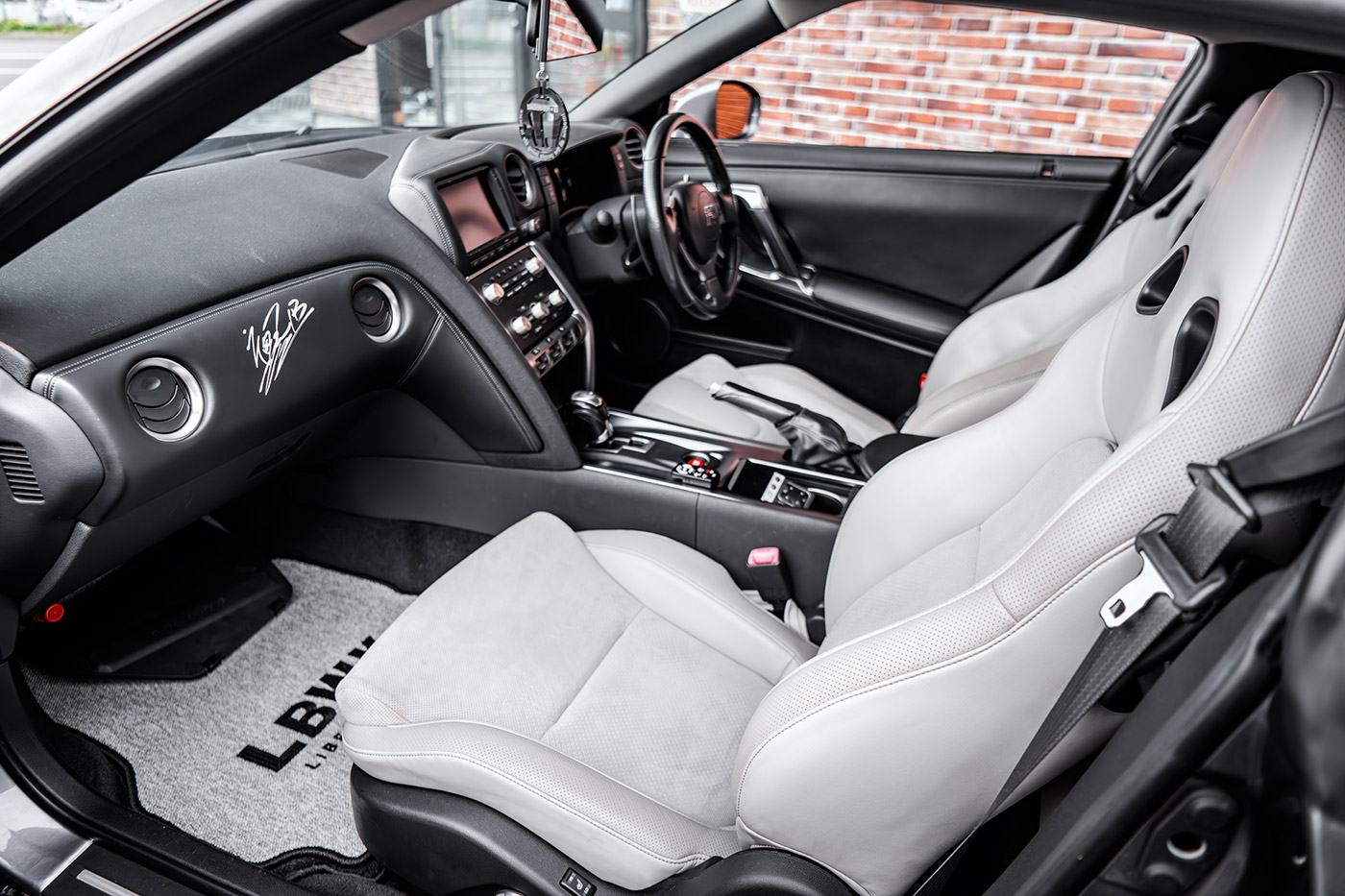 LB-WORKS-NISSAN-GT-R-R35-type-2-HK_In_00033