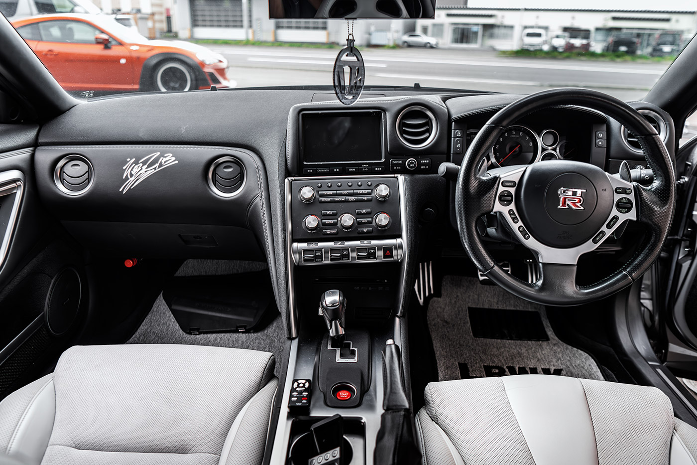 LB-WORKS-NISSAN-GT-R-R35-type-2-HK_In_00039
