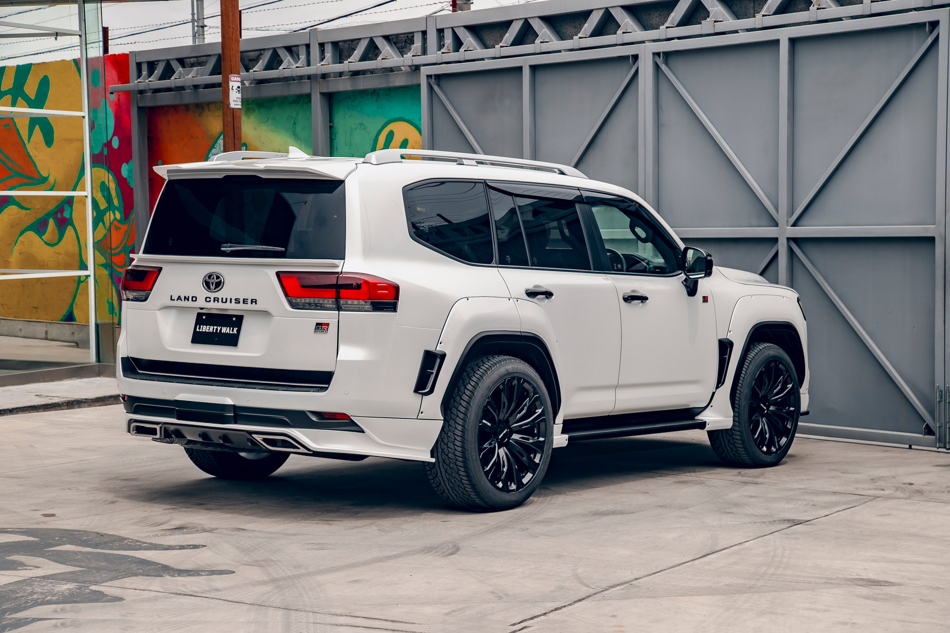TOYOTA GR LAND CRUISER 300