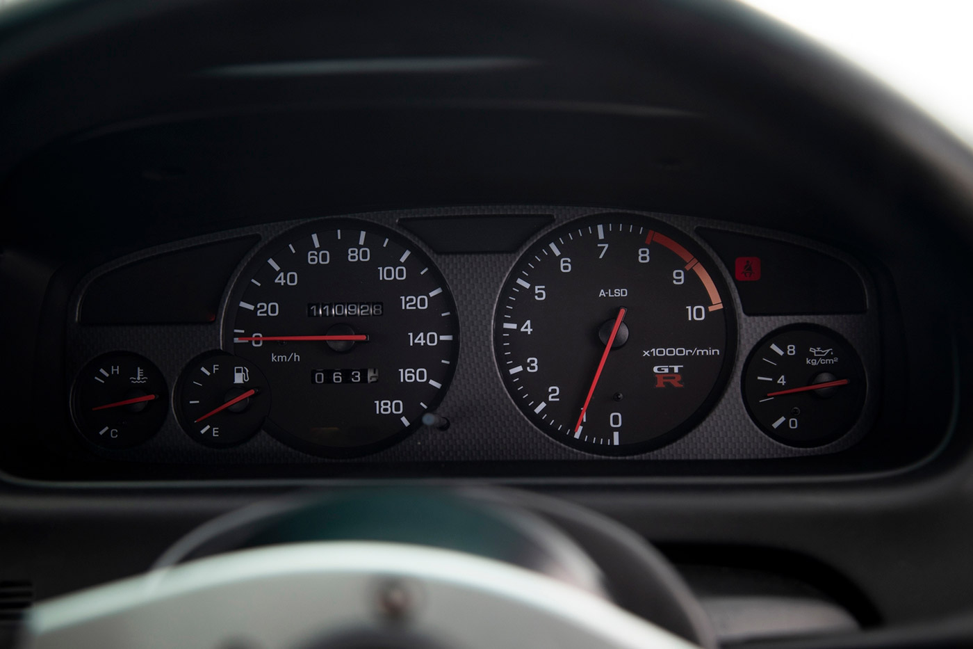 NISSAN-SKYLINE-R33-GT-R00015