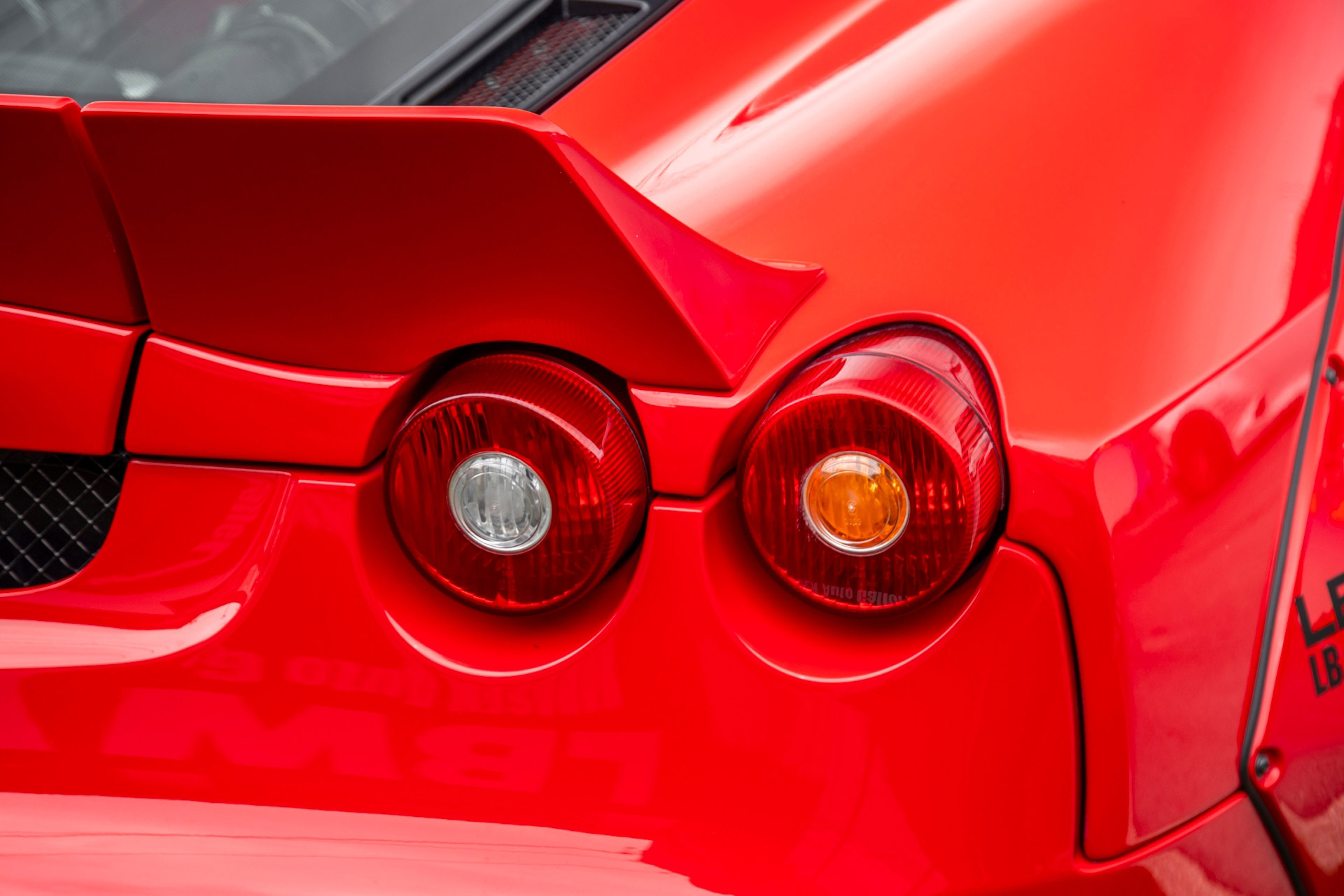 LB-WORKS-FERRARI-F43031