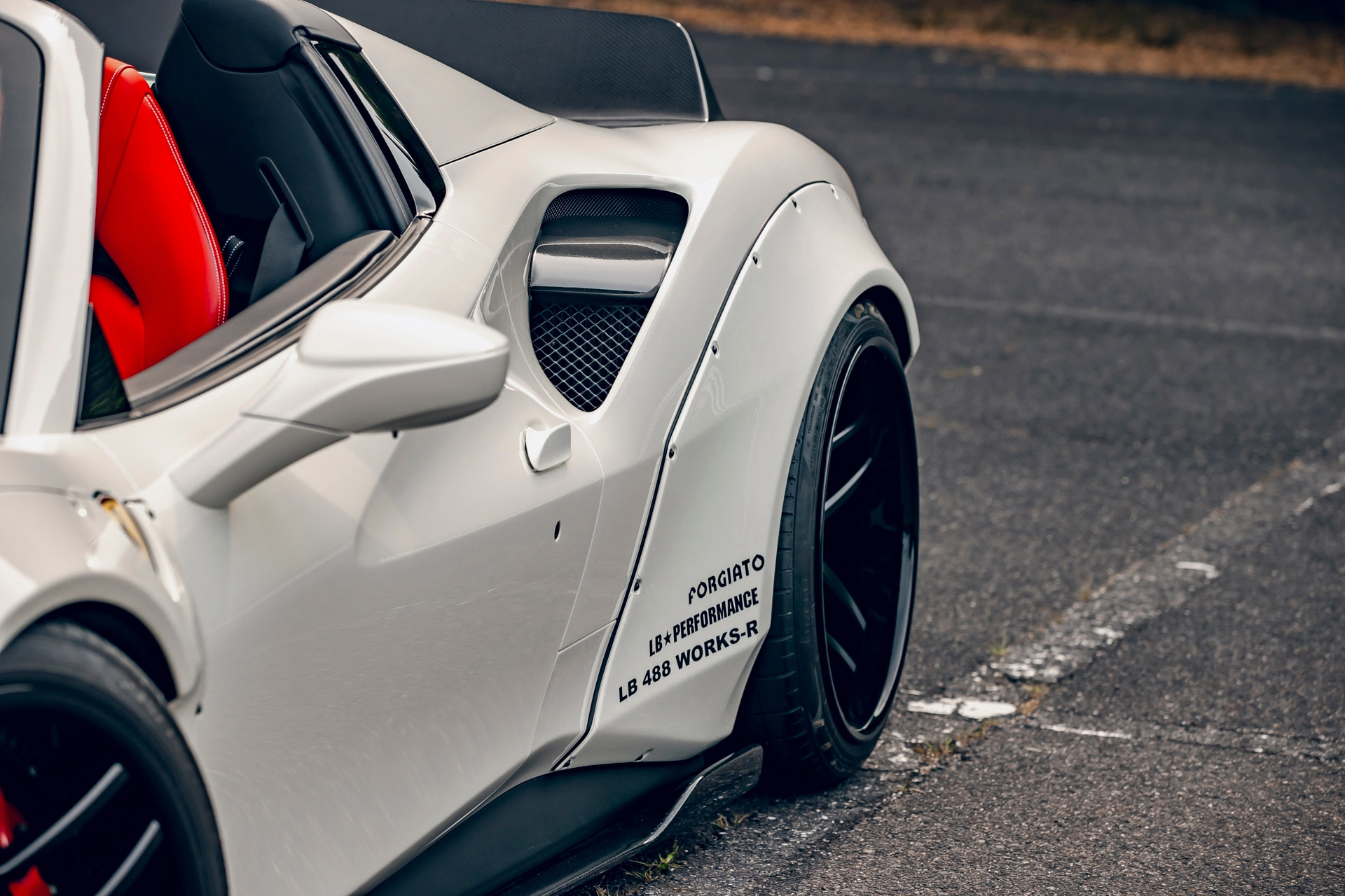 LB-WORKS-Ferrari-488-Full-Complete35