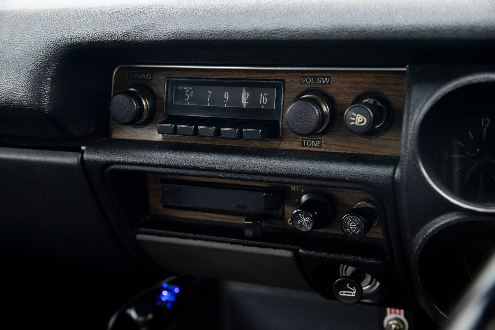 NISSAN-SKYLINE-“HAKOSUKA”-ハコスカ-4D-Works-Style17