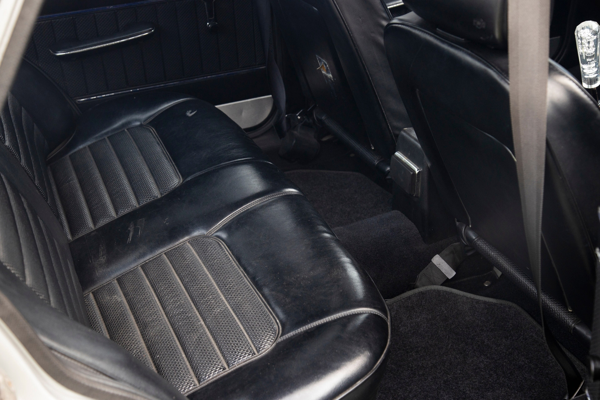 NISSAN-SKYLINE-“HAKOSUKA”-ハコスカ-4D-Works-Style28