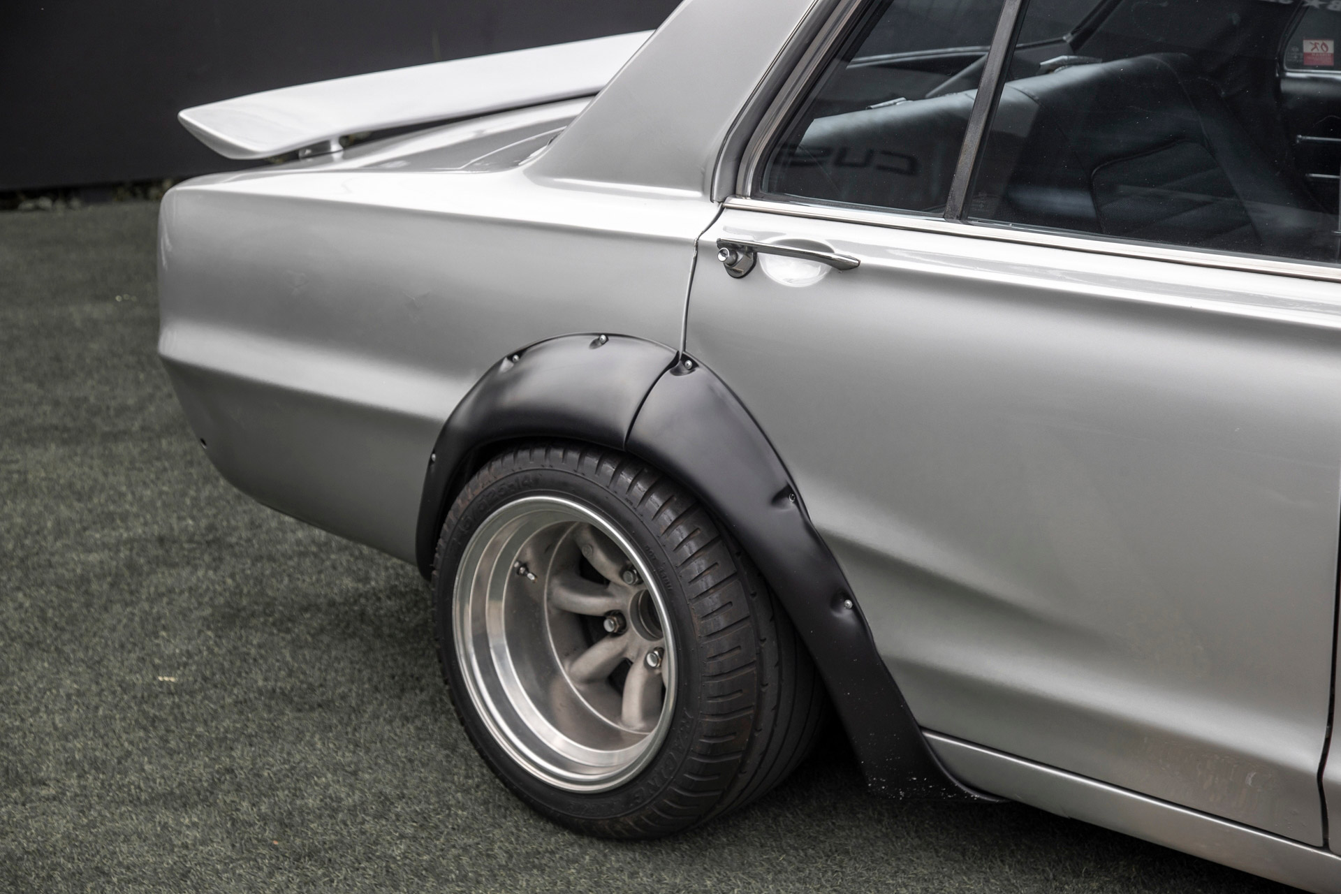 NISSAN-SKYLINE-“HAKOSUKA”-ハコスカ-4D-Works-Style41