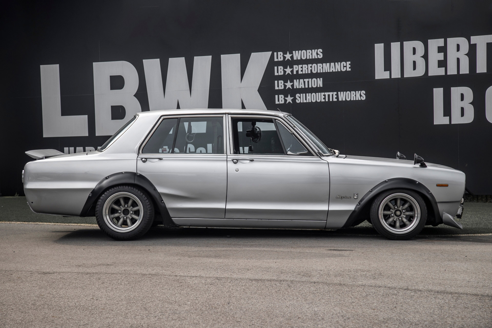 NISSAN-SKYLINE-“HAKOSUKA”-ハコスカ-4D-Works-Style50