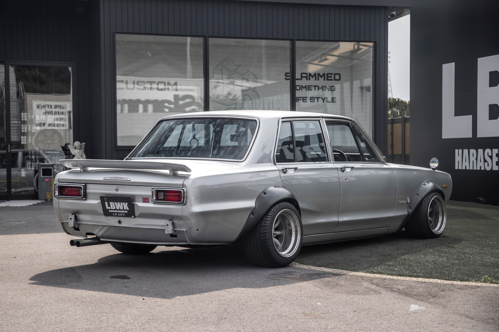 NISSAN-SKYLINE-“HAKOSUKA”-ハコスカ-4D-Works-Style51