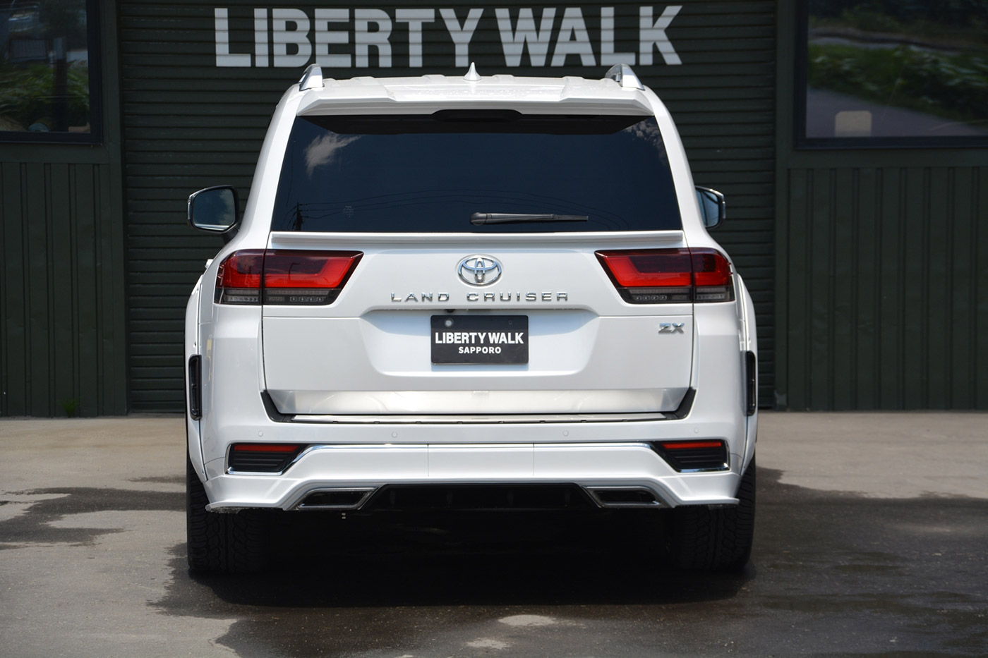 LB-WORKS-TOYOTA-LAND-CRUISER-30000002