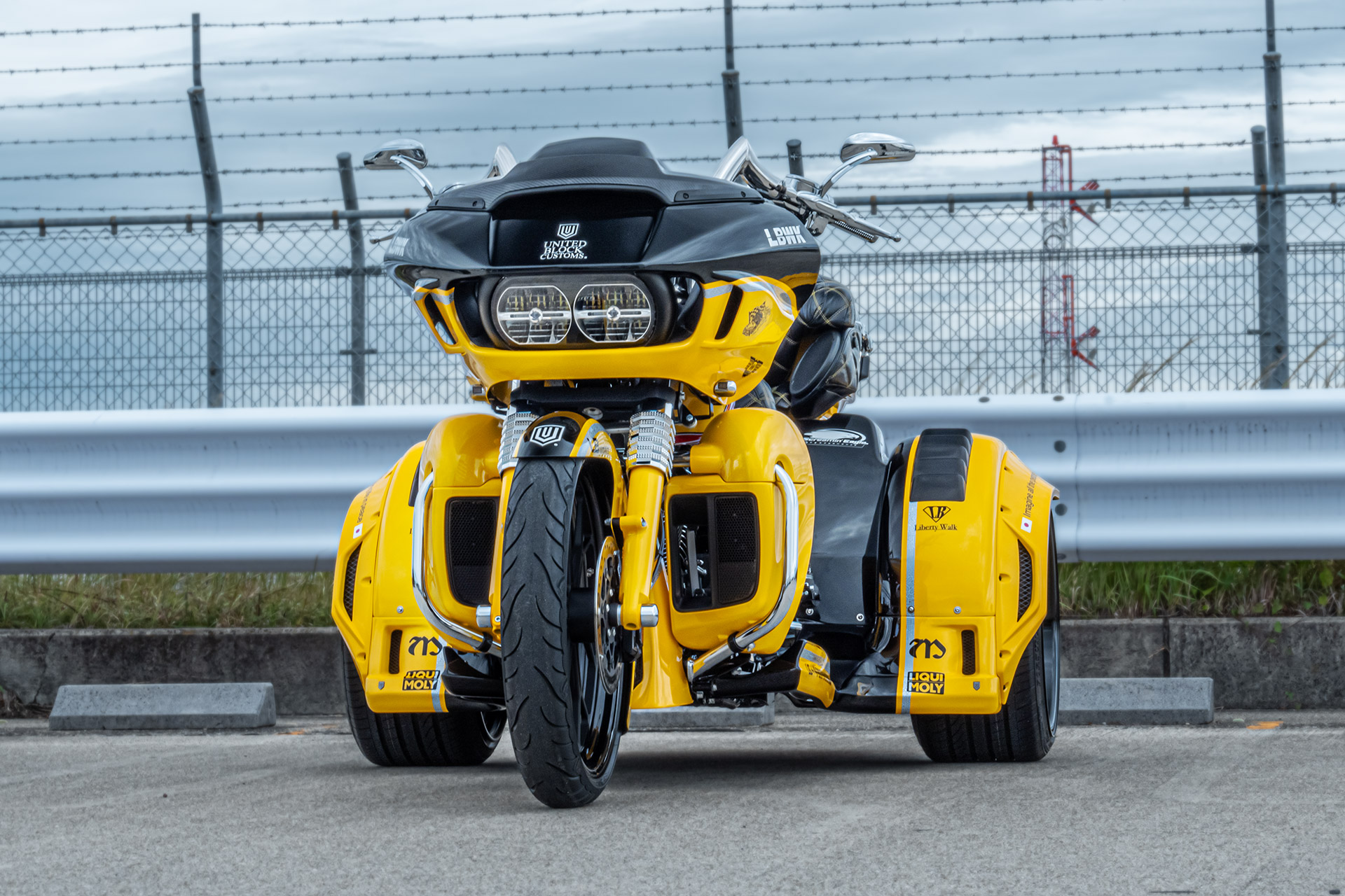 H-D TRI GLIDE ULTRA5