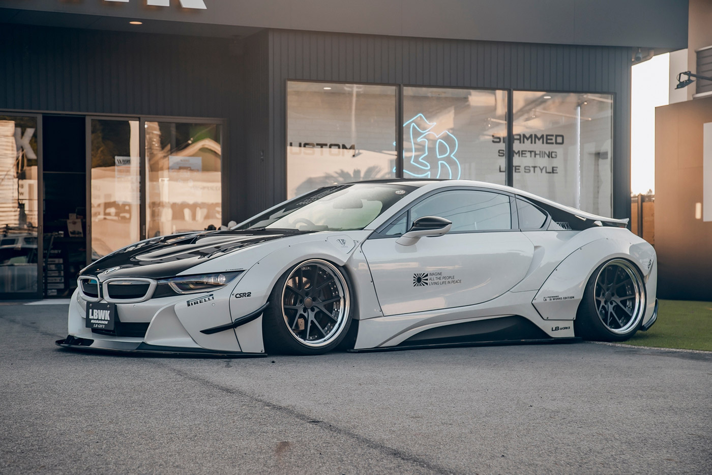 LB-WORKS-BMW-i800004