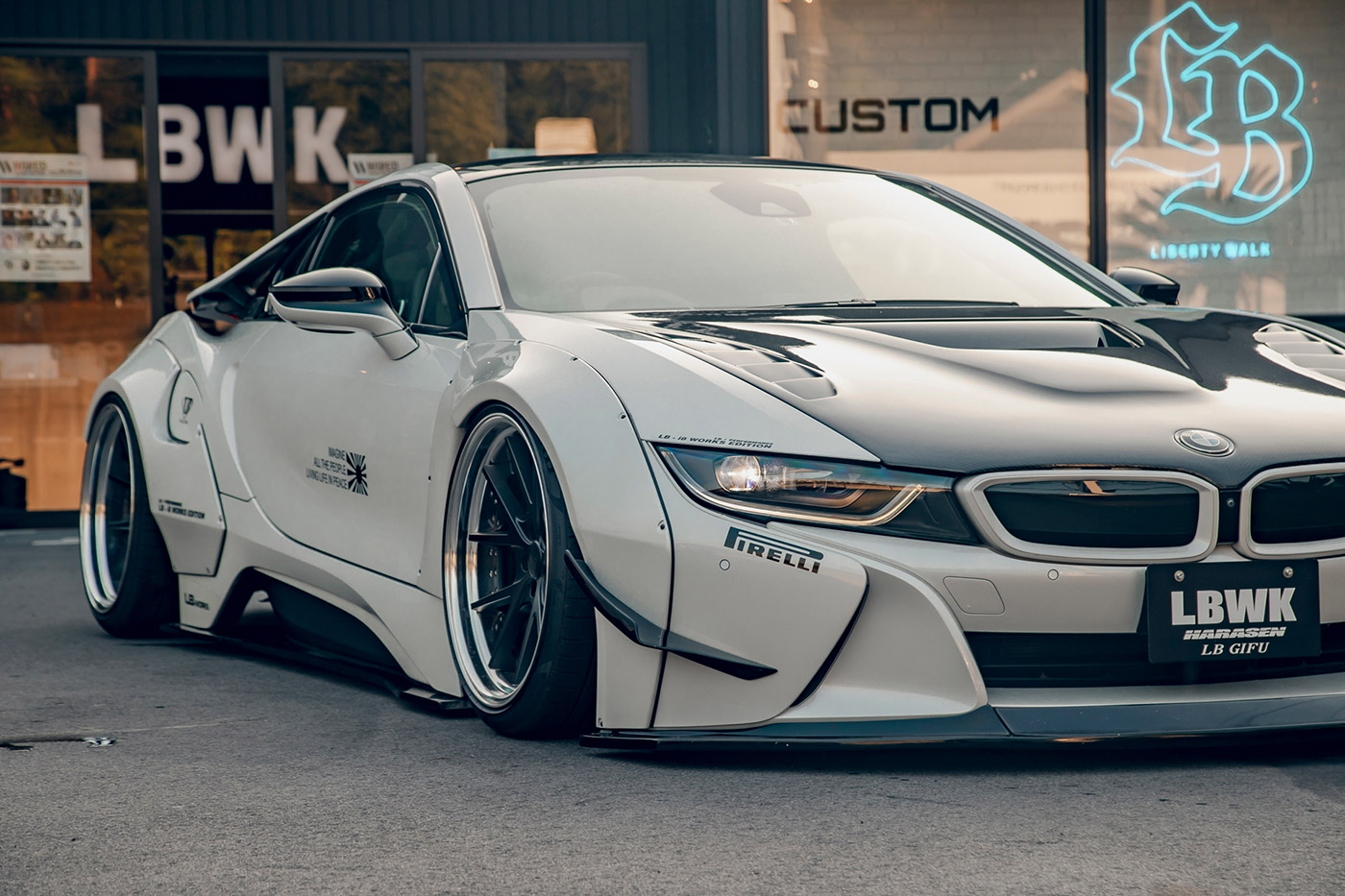 LB-WORKS-BMW-i800010