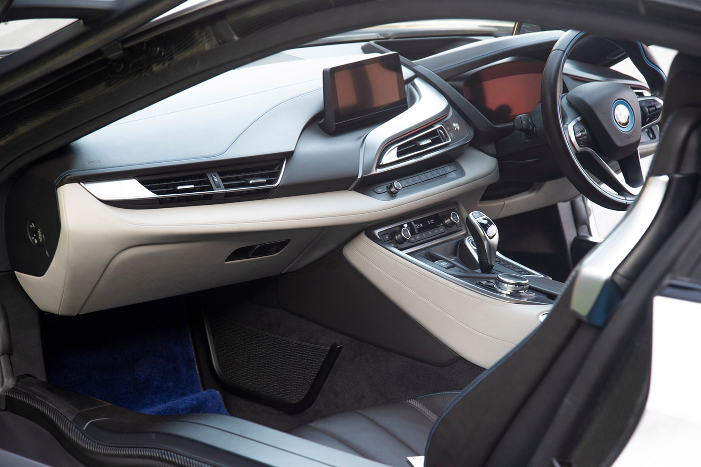 LB-WORKS-BMW-i800032