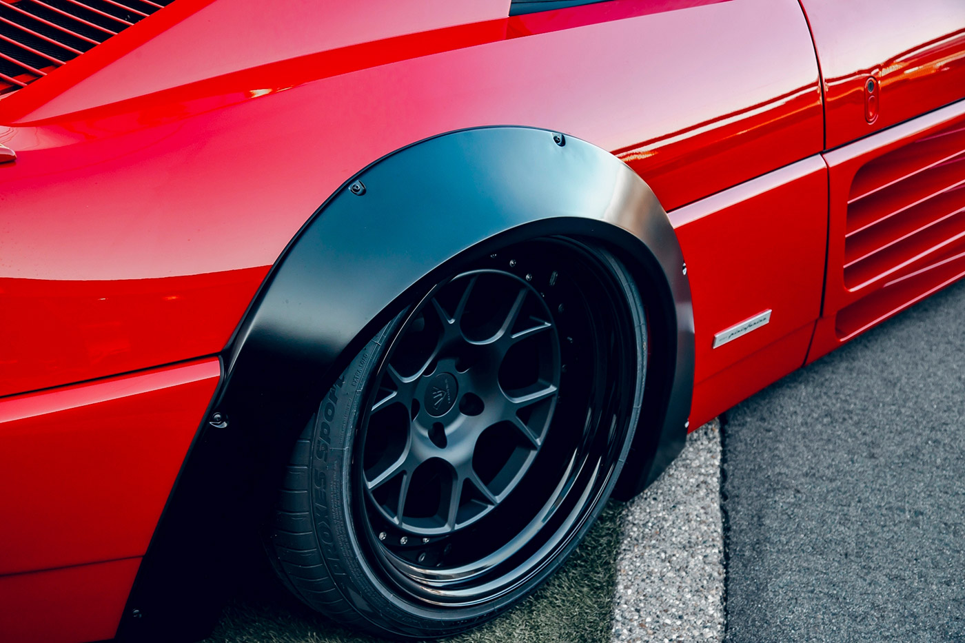 LB-WORKS-Ferrari-348-TB00016