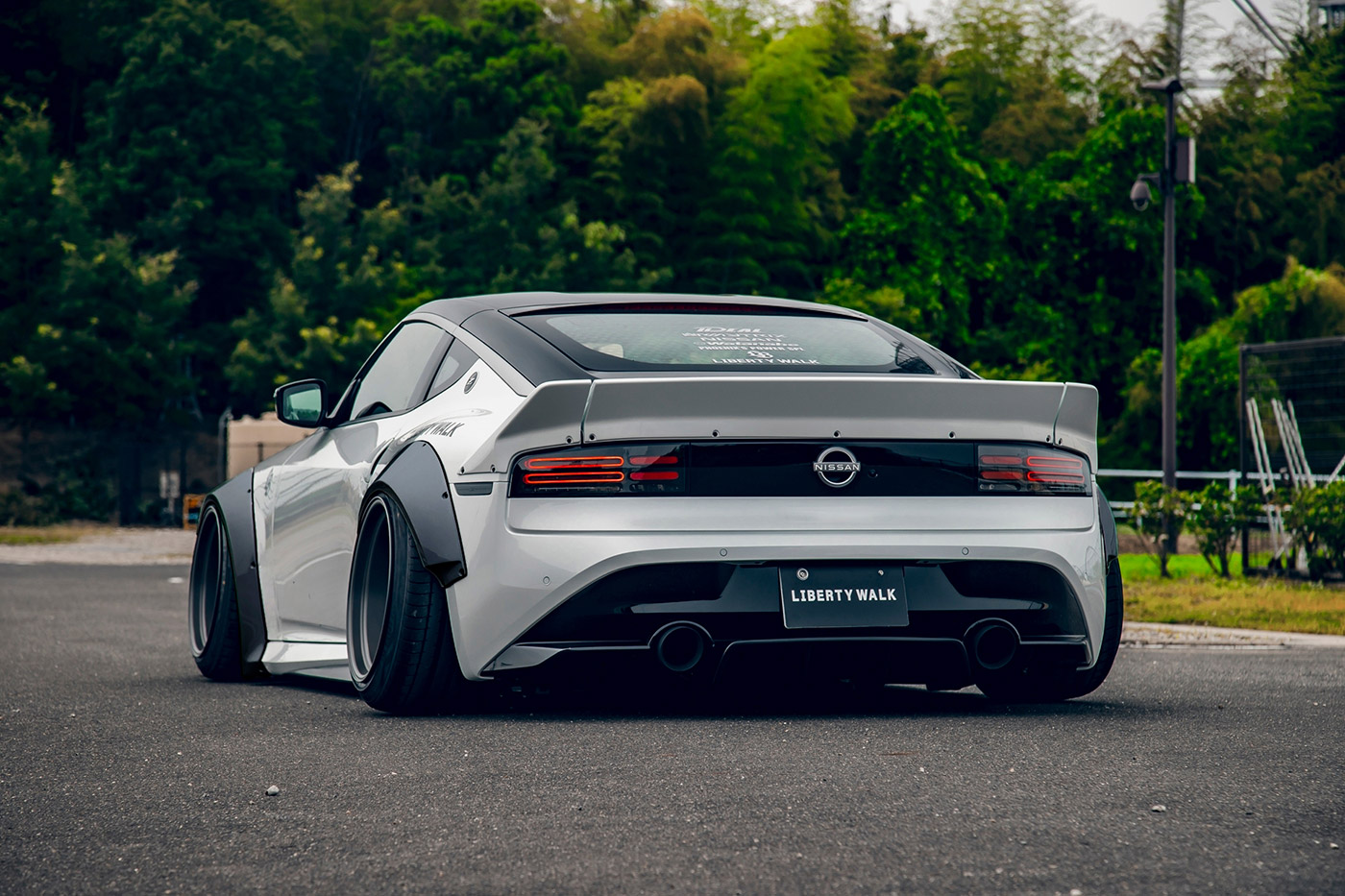 LB-WORKS-NISSAN-Fairlady-Z-RZ34-White00004