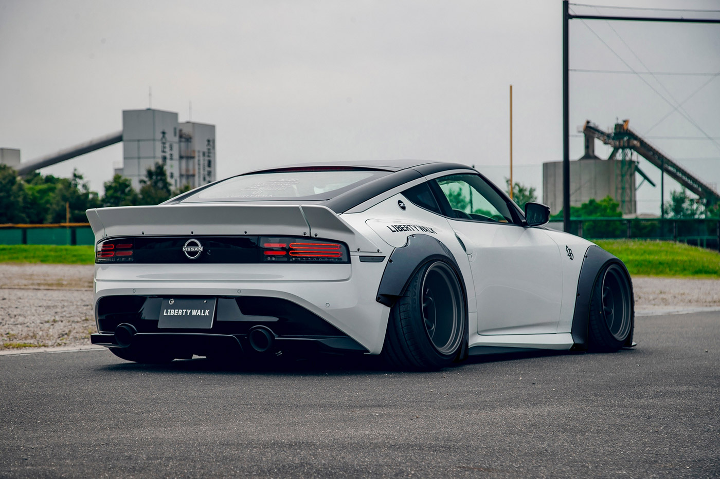 LB-WORKS-NISSAN-Fairlady-Z-RZ34-White00006