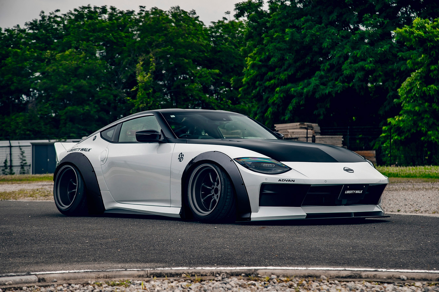 LB-WORKS-NISSAN-Fairlady-Z-RZ34-White00008