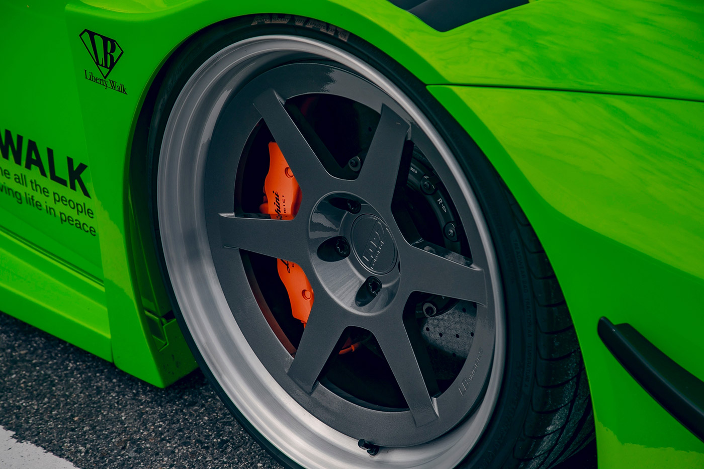 LB-Silhouette-WORKS-HURACAN-GT00012