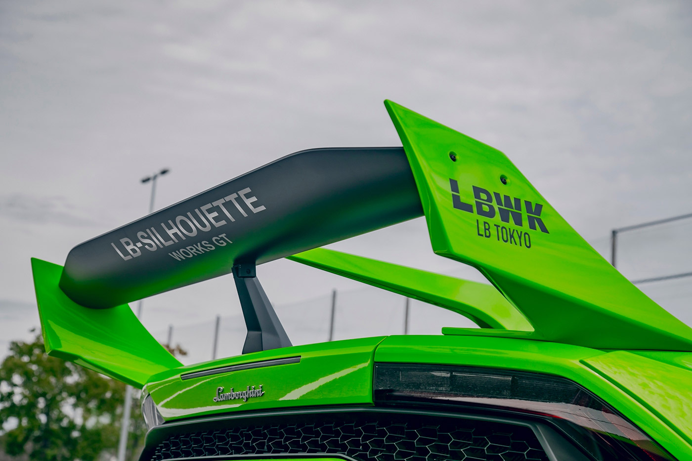 LB-Silhouette-WORKS-HURACAN-GT00019