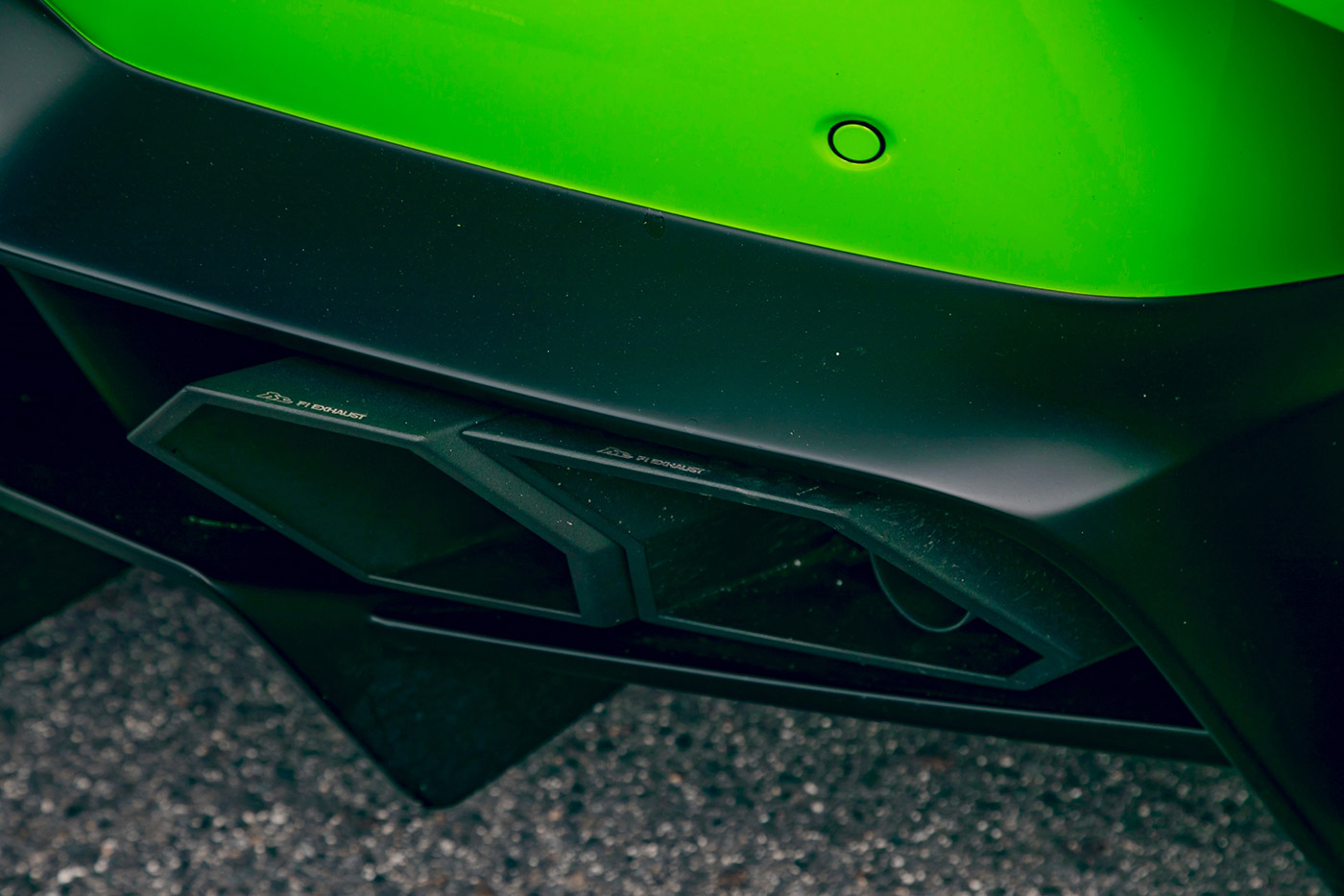 LB-Silhouette-WORKS-HURACAN-GT00020