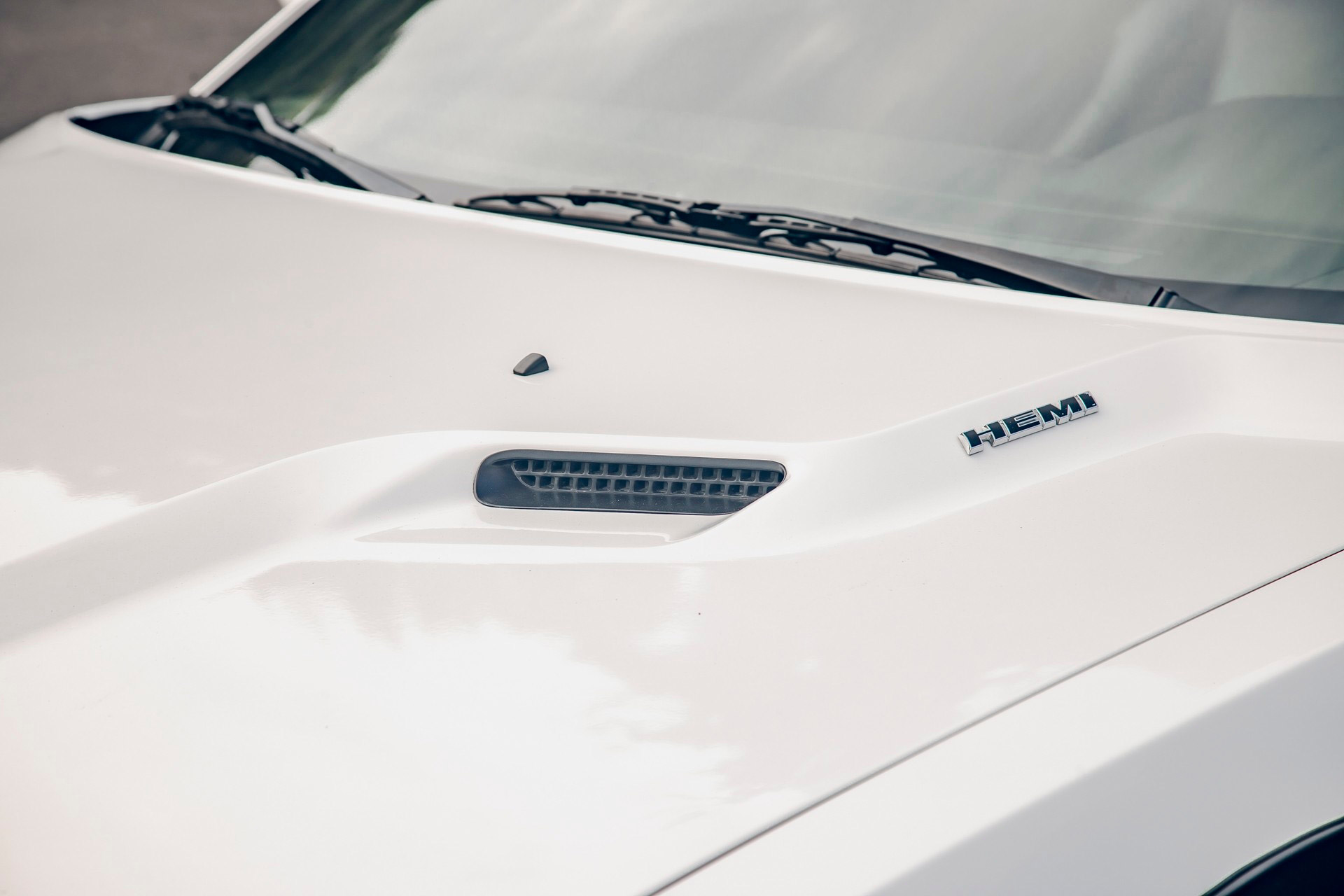 LB-WORKS-DODGE-Challenger13