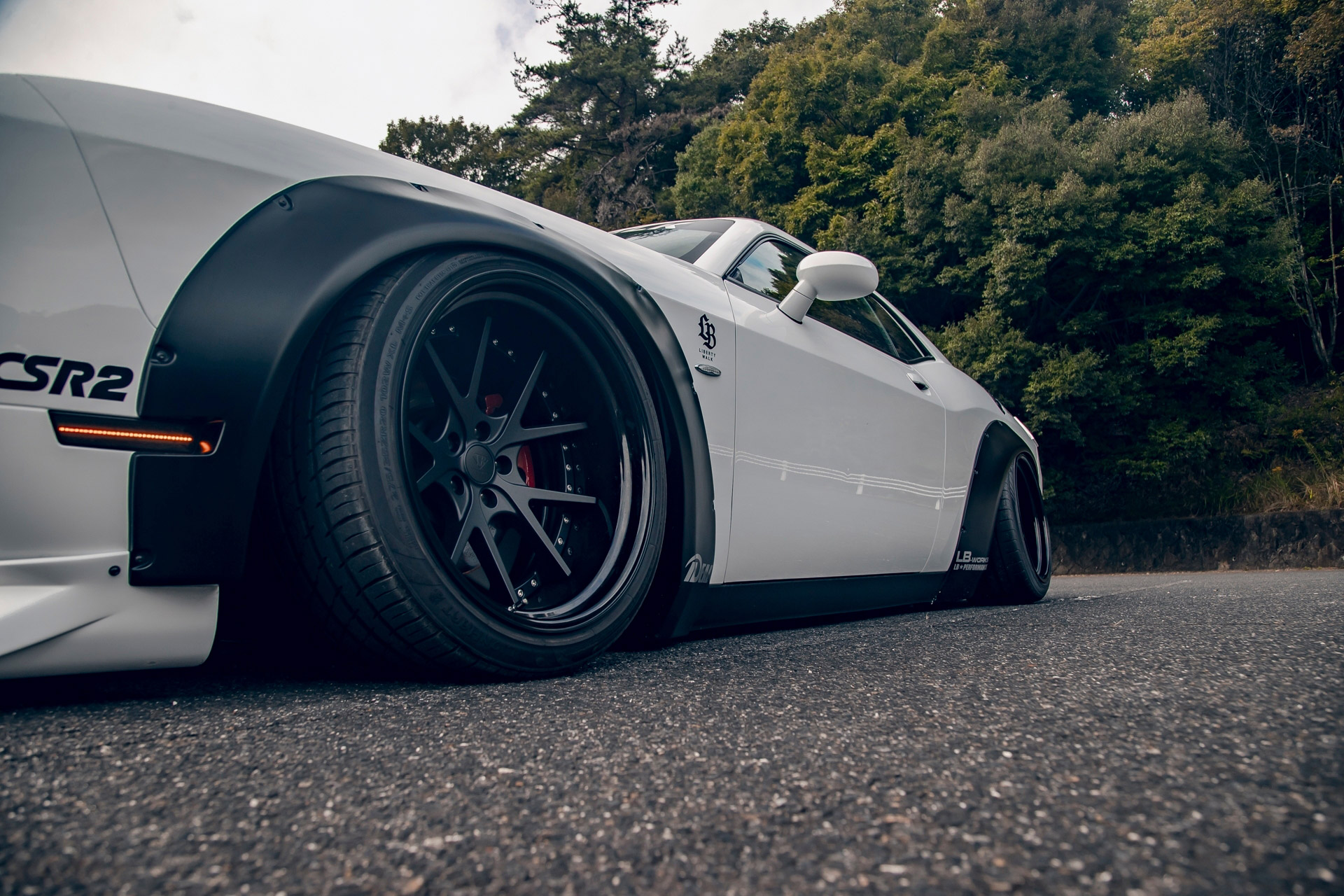 LB-WORKS-DODGE-Challenger15