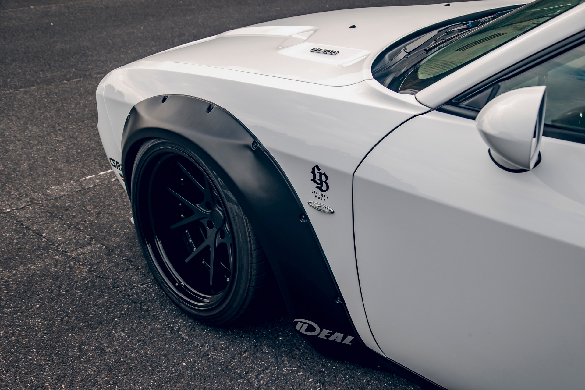 LB-WORKS-DODGE-Challenger17
